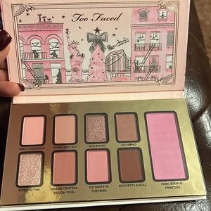 Too faced pallete